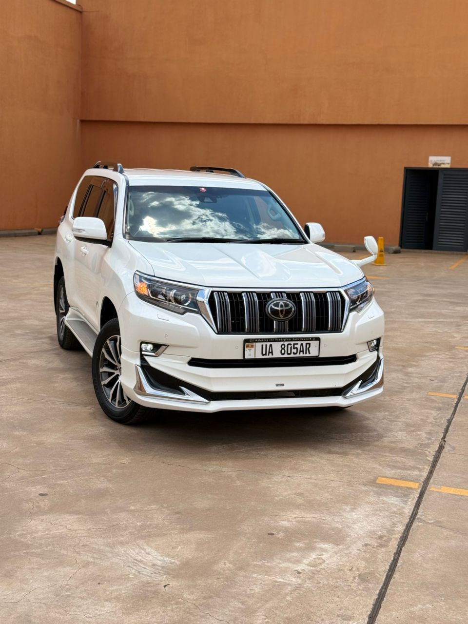 Toyota Land Cruiser Prado (TX Trim)